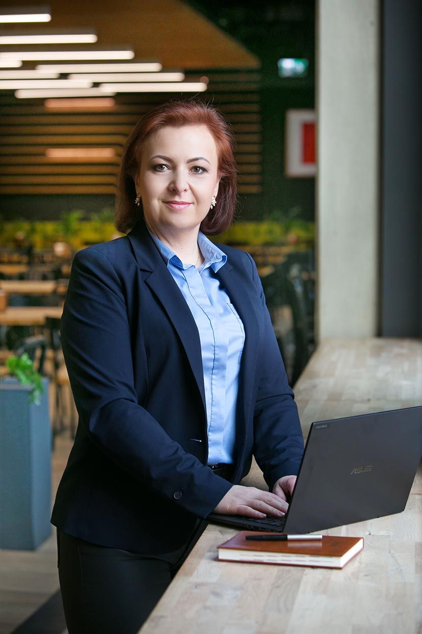 Agnieszka - wizerunek profesjonalny, ale nie przesadnie formalny